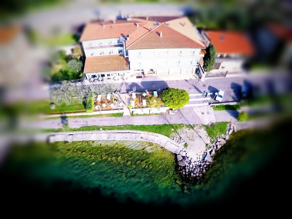 ברנצונה סול גארדה Piccolo Hotel Direkt Am See