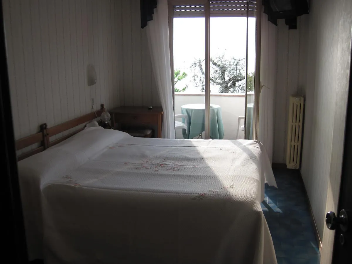ברנצונה סול גארדה Piccolo Hotel Direkt Am See איטליה