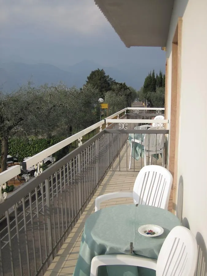 ברנצונה סול גארדה Piccolo Hotel Direkt Am See 2*, ברנצונה סול גארדה איטליה