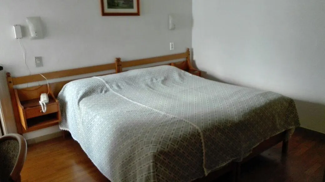 ברנצונה סול גארדה Piccolo Hotel Direkt Am See  ברנצונה סול גארדה