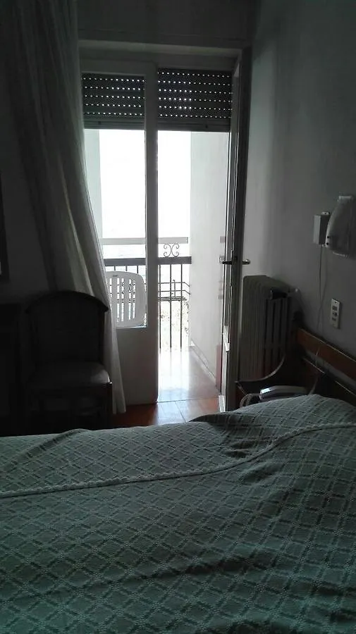 ברנצונה סול גארדה Piccolo Hotel Direkt Am See  ברנצונה סול גארדה