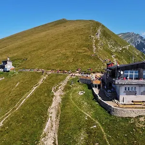 Rifugio Chierego - 1911m Pensión