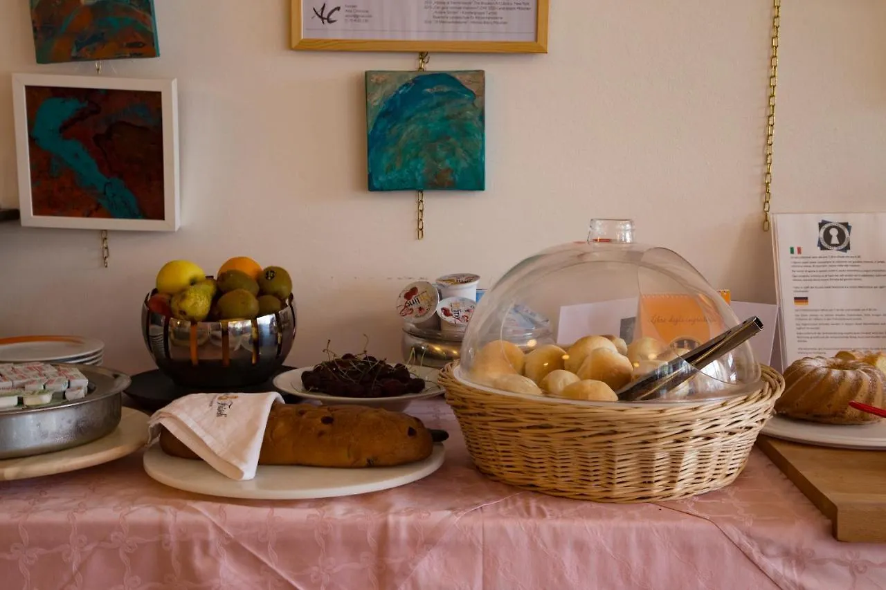 Piccolo Hotel Direkt Am See Brenzone sul Garda