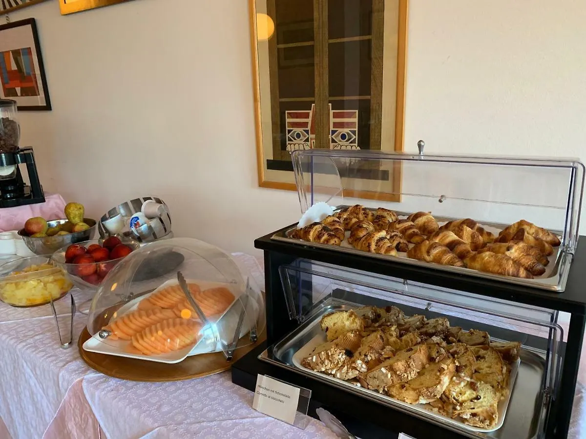 Piccolo Hotel Direkt Am See Brenzone sul Garda